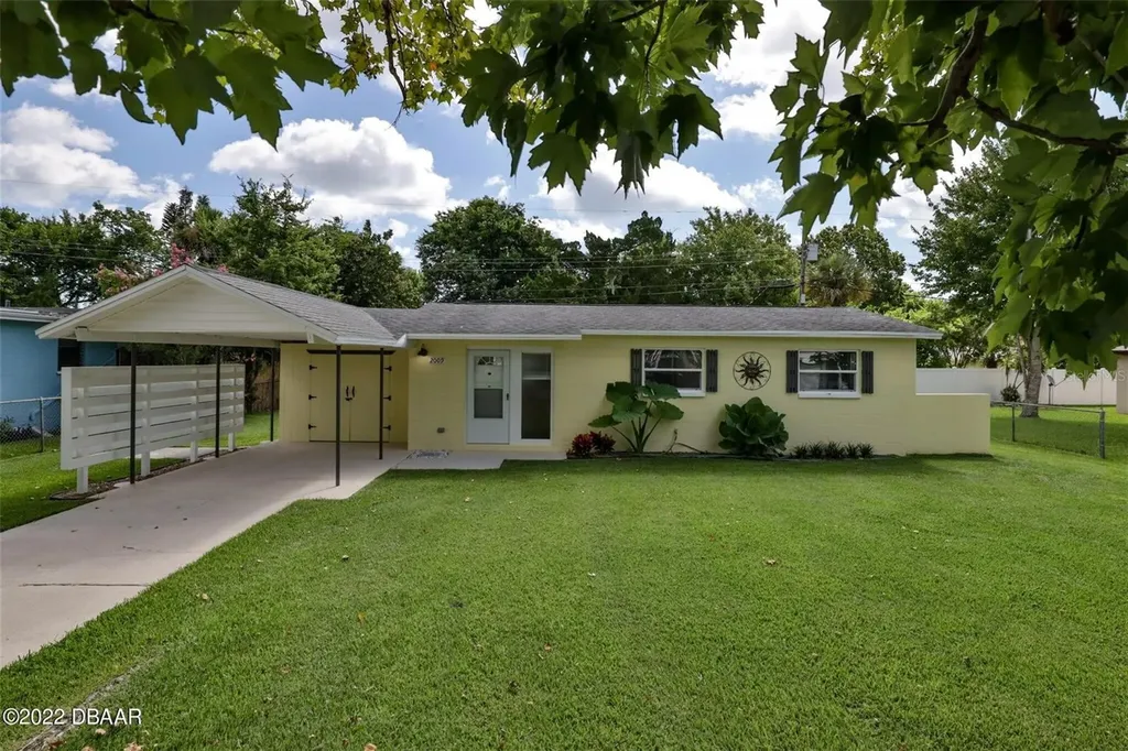 2009 Brian Avenue South Daytona FL 32119