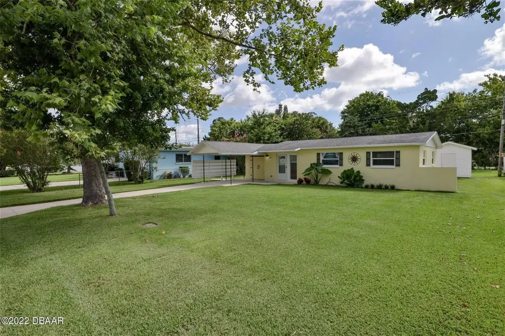2009 Brian Avenue South Daytona FL 32119