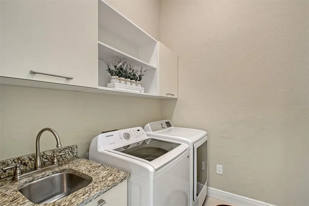 520 Rye Road NE Bradenton FL 34212