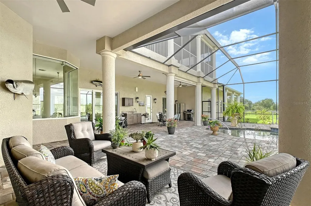 520 Rye Road NE Bradenton FL 34212