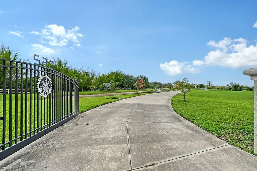 520 Rye Road NE Bradenton FL 34212