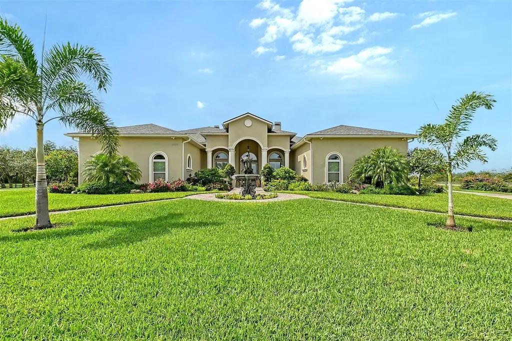 520 Rye Road NE Bradenton FL 34212