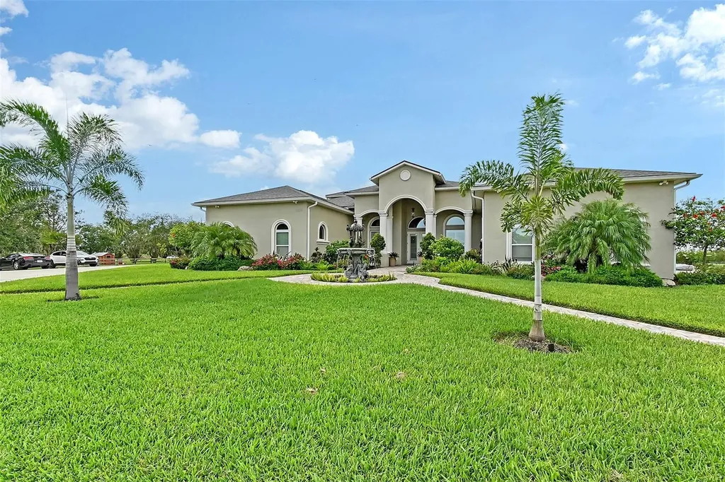 520 Rye Road NE Bradenton FL 34212