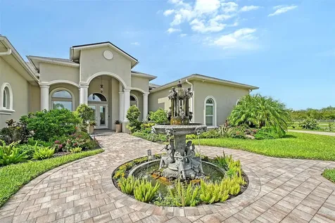 520 Rye Road NE Bradenton FL 34212