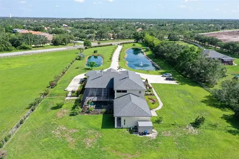 520 Rye Road NE Bradenton FL 34212