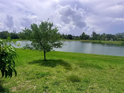 5082 Inshore Landings Drive Apollo Beach FL 33572