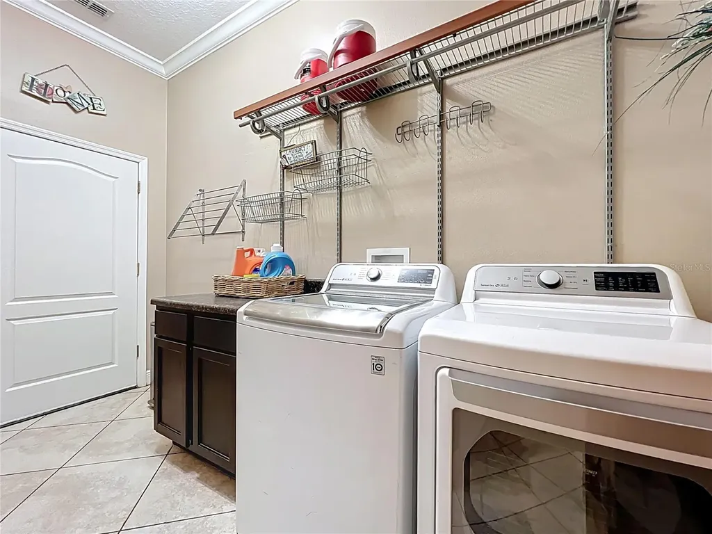 4334 Tolkien Street Orlando FL 32828
