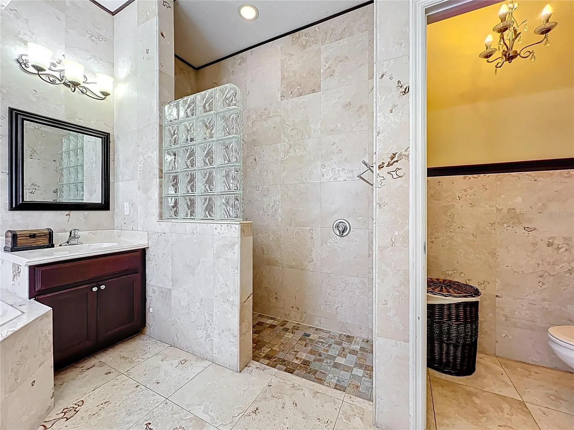 4334 Tolkien Street Orlando FL 32828
