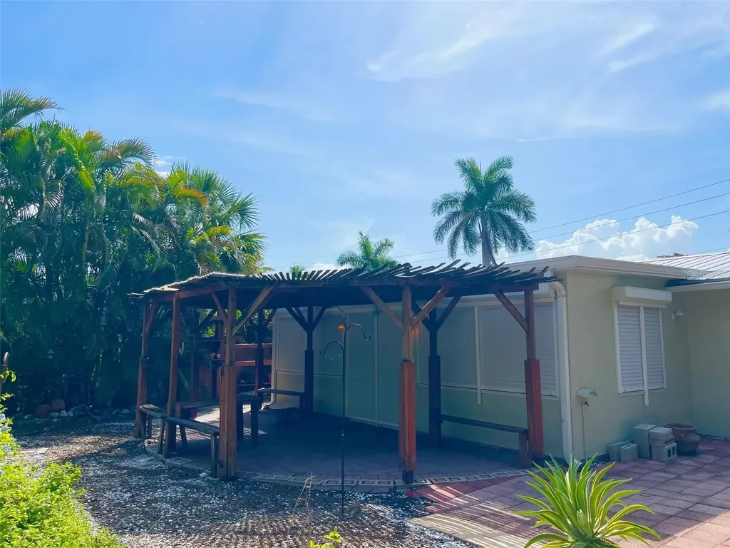 617 W Olympia Avenue Punta Gorda FL 33950