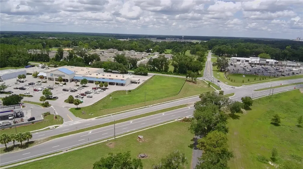 24206 Doc Karelas Drive Newberry FL 32669