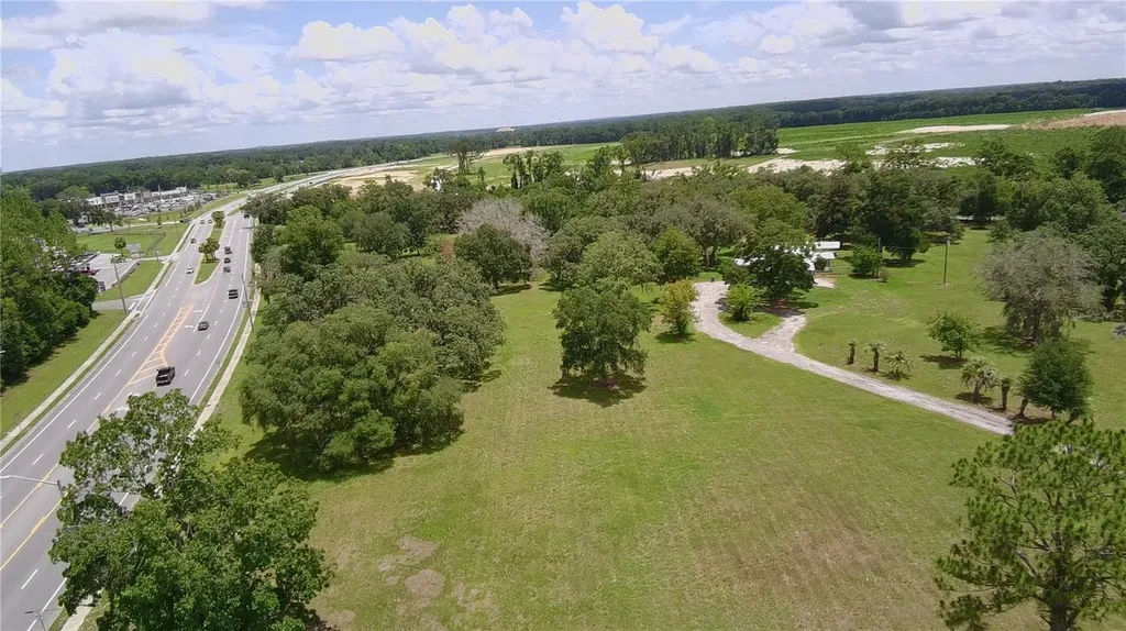 24206 Doc Karelas Drive Newberry FL 32669