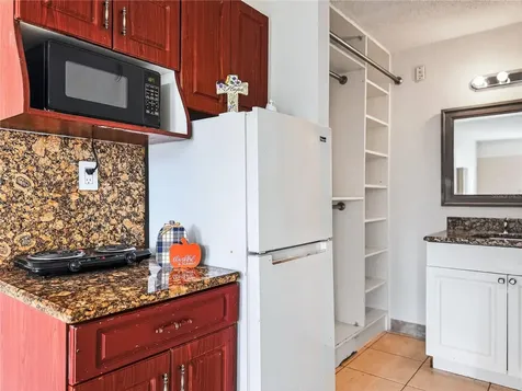 7900 S Orange Blossom Trail Orlando FL 32809