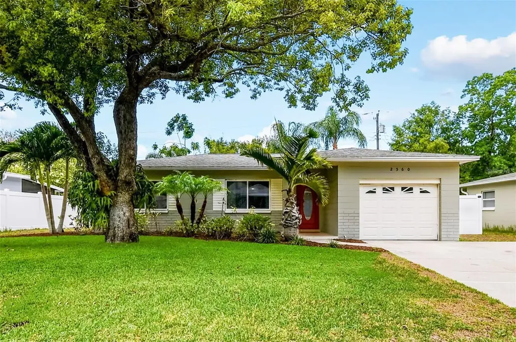 2560 51st Street N St Petersburg FL 33710