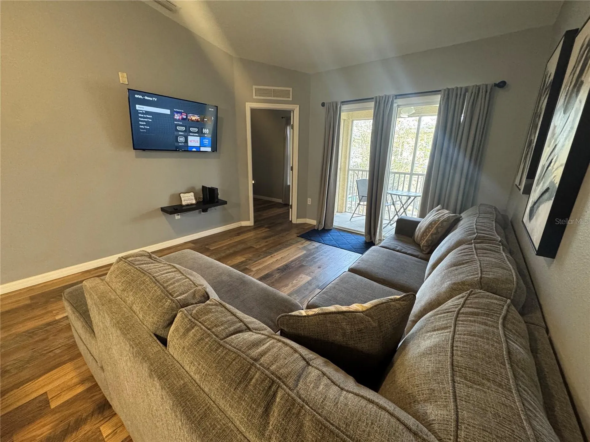 2802 Club Cortile Circle Kissimmee FL 34746