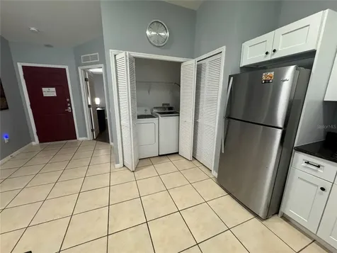 2802 Club Cortile Circle Kissimmee FL 34746