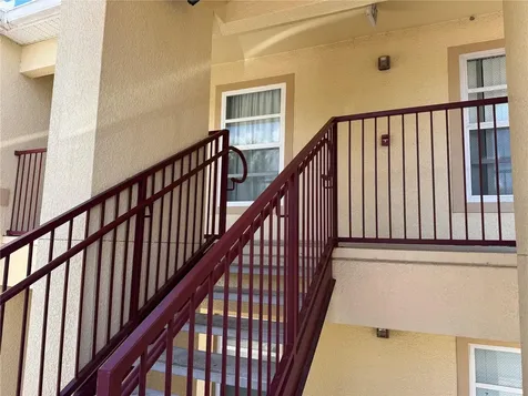 2802 Club Cortile Circle Kissimmee FL 34746