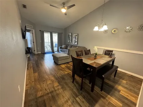 2802 Club Cortile Circle Kissimmee FL 34746