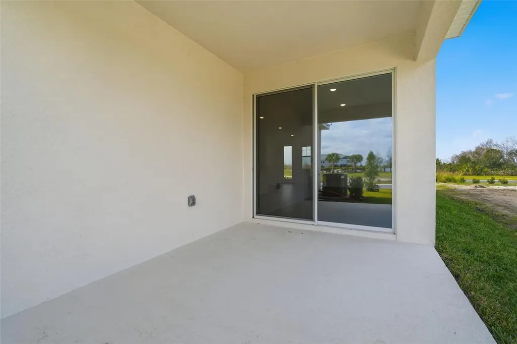 10717 Wading River Avenue Parrish FL 34219