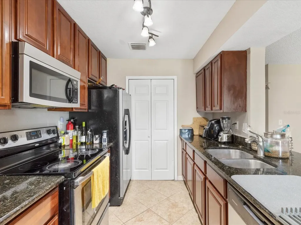 2550 N Alafaya Trail Orlando FL 32826