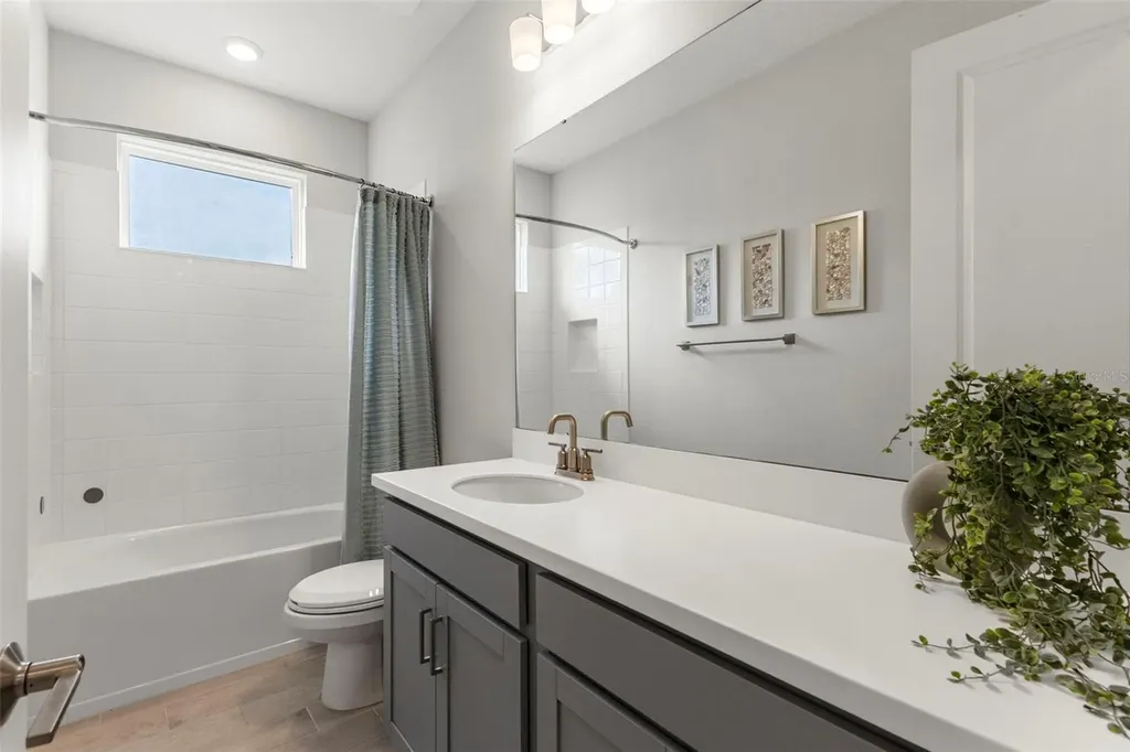 9012 Tequila Sunrise Drive Sarasota FL 34241