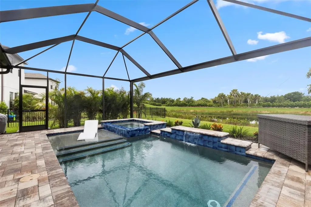 9012 Tequila Sunrise Drive Sarasota FL 34241