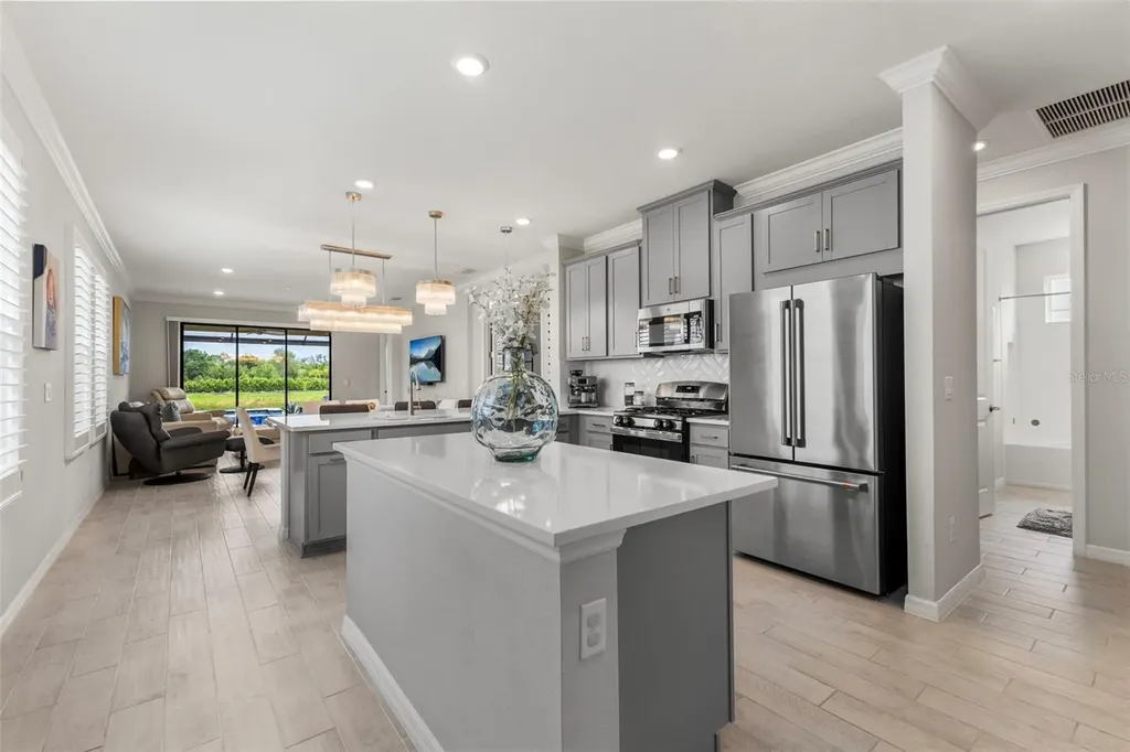 9012 Tequila Sunrise Drive Sarasota FL 34241