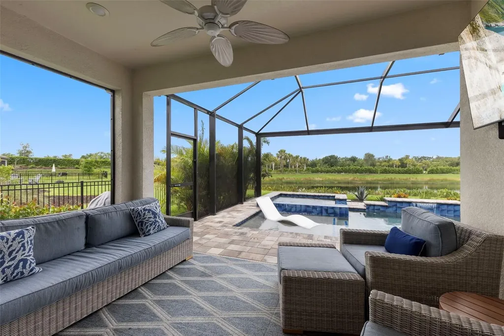 9012 Tequila Sunrise Drive Sarasota FL 34241