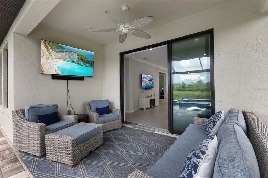 9012 Tequila Sunrise Drive Sarasota FL 34241