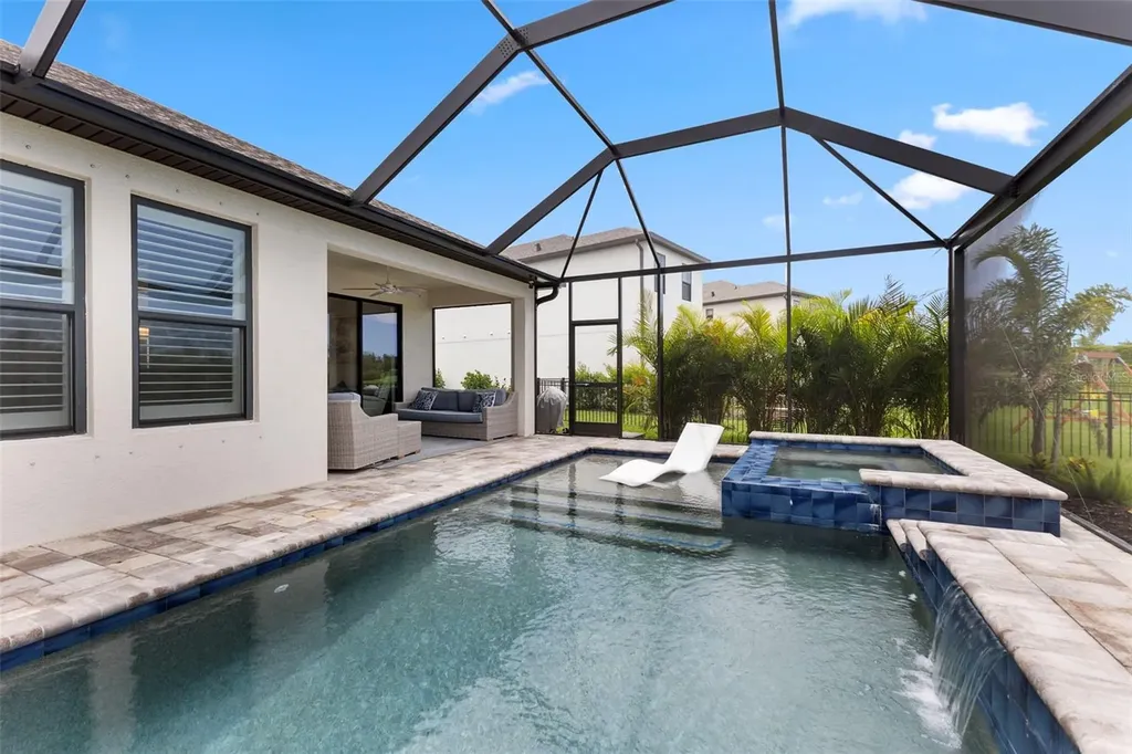 9012 Tequila Sunrise Drive Sarasota FL 34241