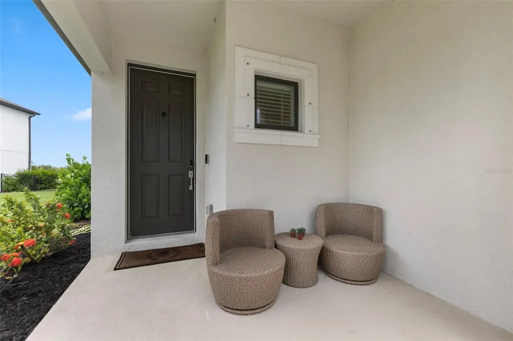 9012 Tequila Sunrise Drive Sarasota FL 34241