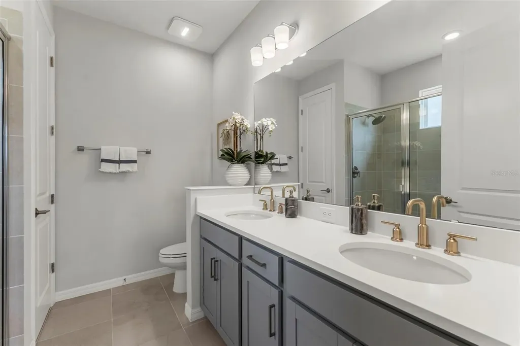 9012 Tequila Sunrise Drive Sarasota FL 34241