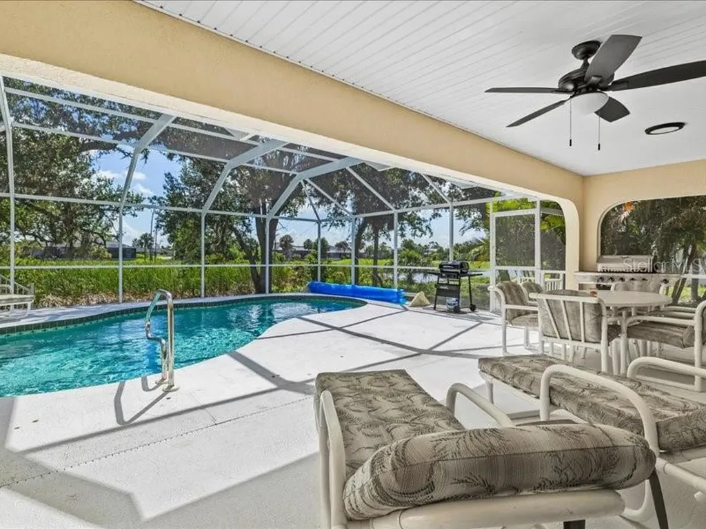 23 Pine Valley Court Rotonda West FL 33947