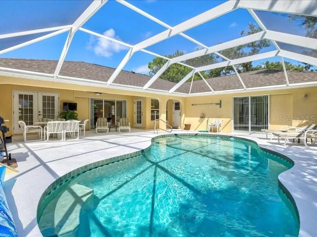 23 Pine Valley Court Rotonda West FL 33947