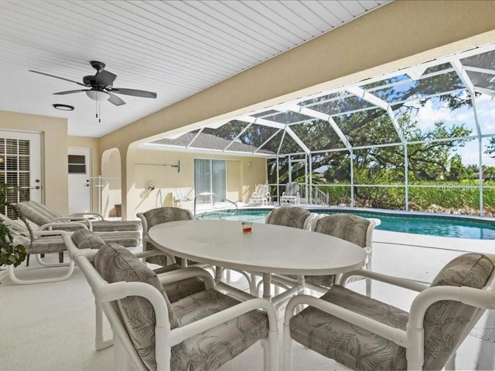 23 Pine Valley Court Rotonda West FL 33947