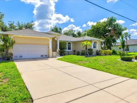 23 Pine Valley Court Rotonda West FL 33947