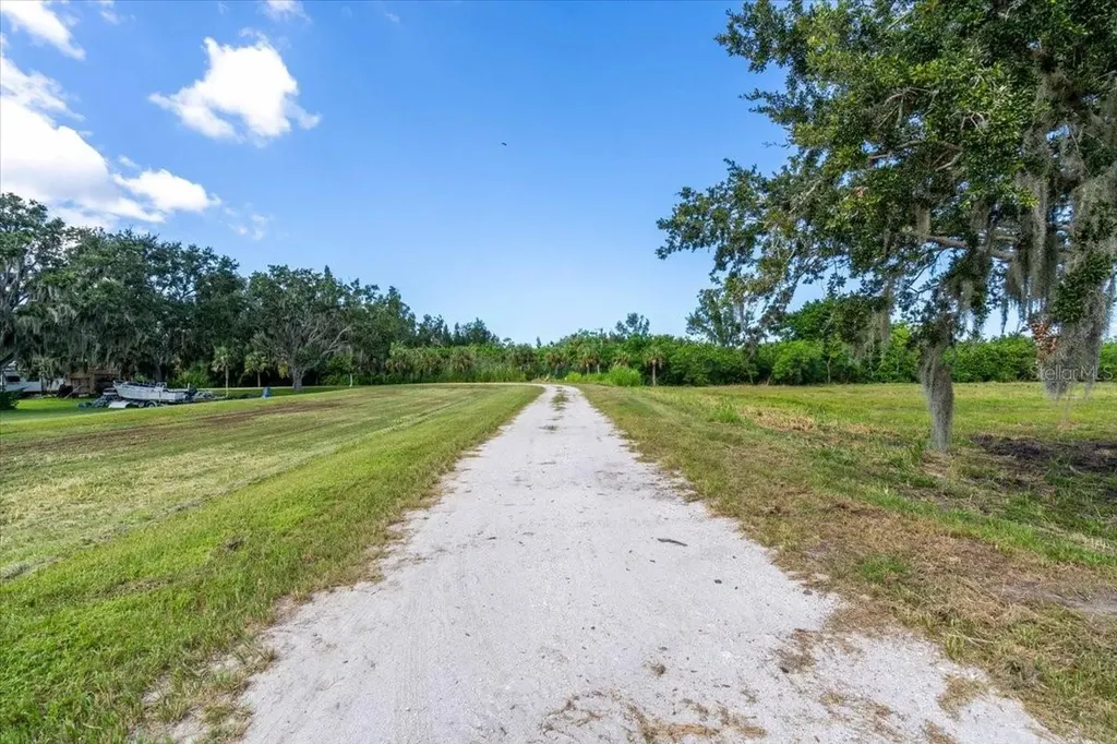 107 Tillett Place Terra Ceia FL 34250