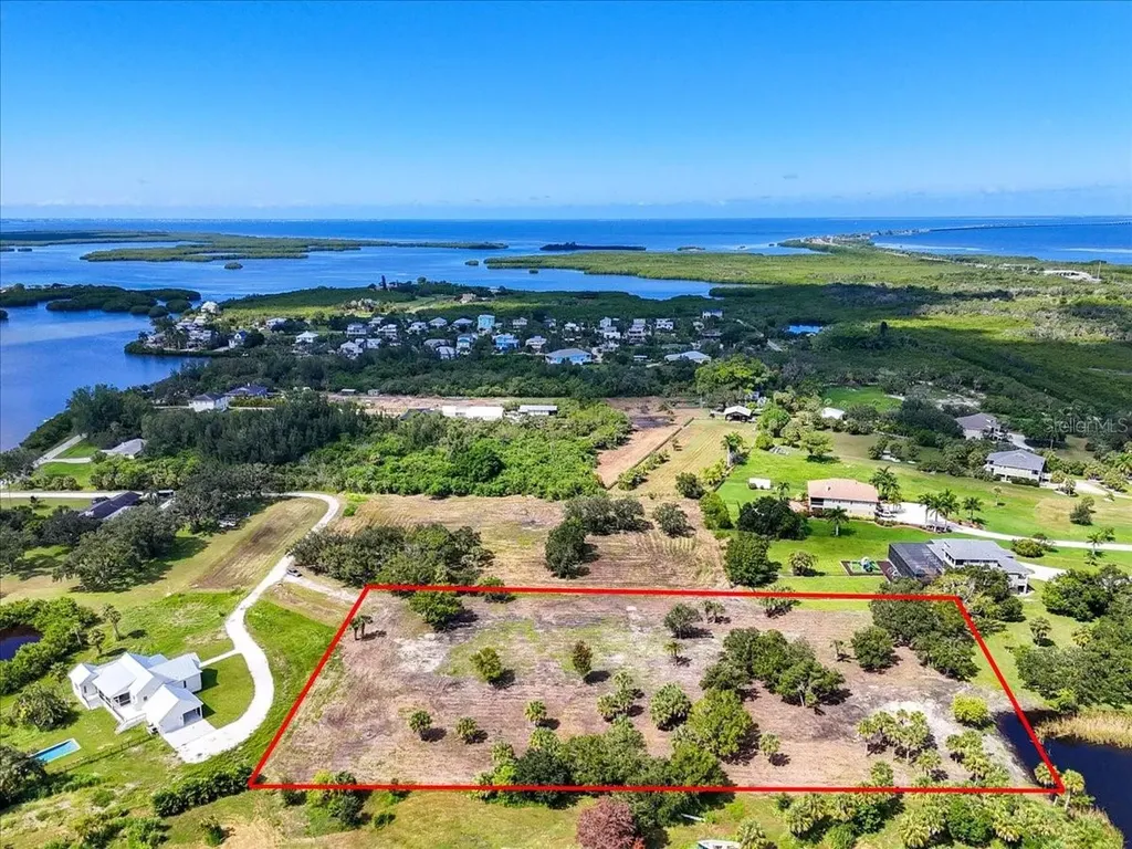 107 Tillett Place Terra Ceia FL 34250