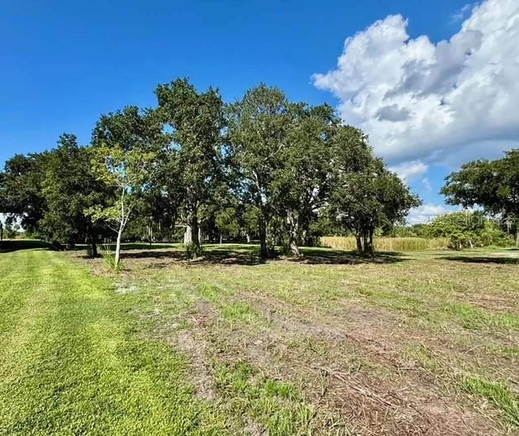 107 Tillett Place Terra Ceia FL 34250