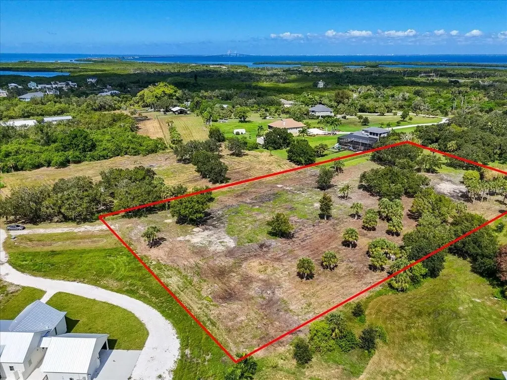 107 Tillett Place Terra Ceia FL 34250