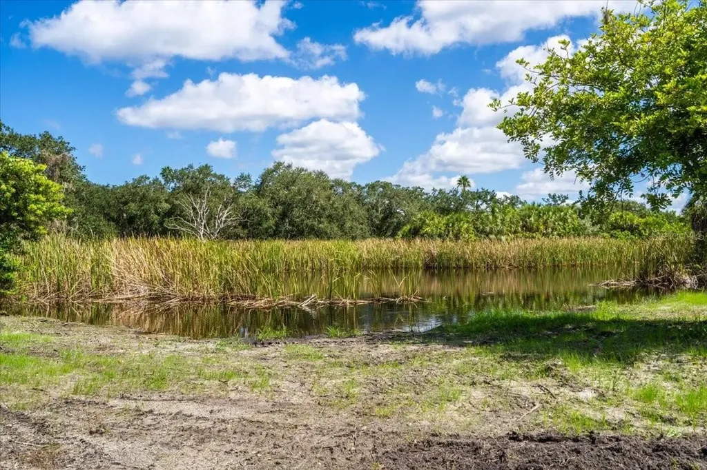 107 Tillett Place Terra Ceia FL 34250
