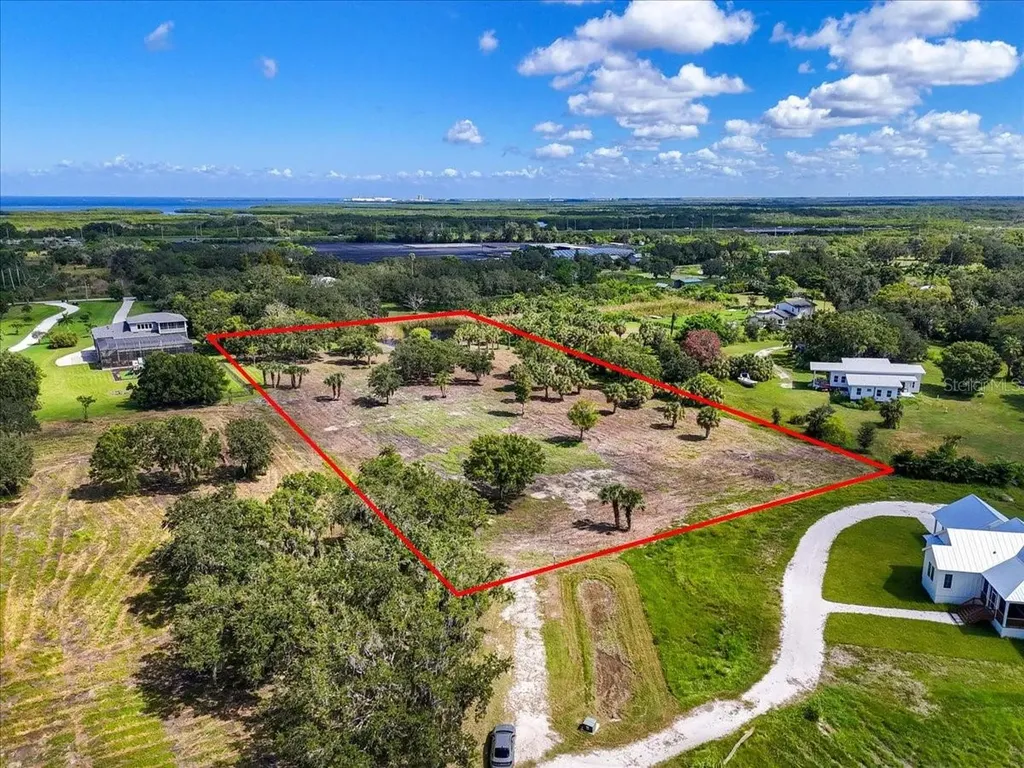 107 Tillett Place Terra Ceia FL 34250