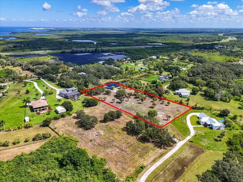 107 Tillett Place Terra Ceia FL 34250