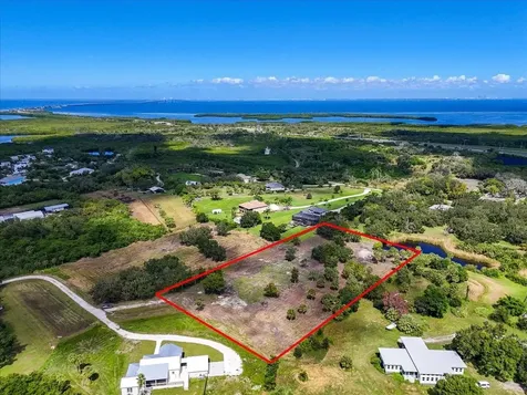 107 Tillett Place Terra Ceia FL 34250