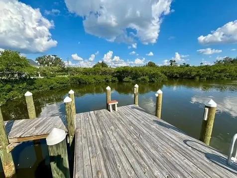 107 Tillett Place Terra Ceia FL 34250