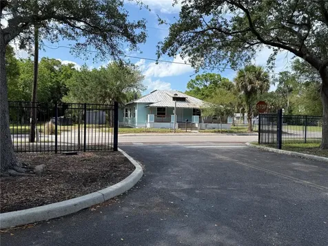 585 Washington Street New Smyrna Beach FL 32168