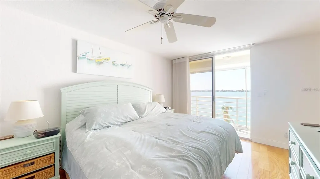 6105 Bahia Del Mar Circle St Petersburg FL 33715