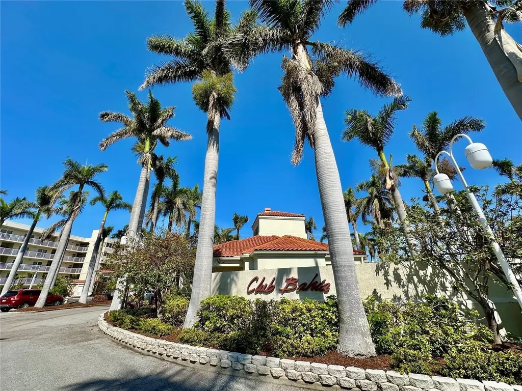 6105 Bahia Del Mar Circle St Petersburg FL 33715