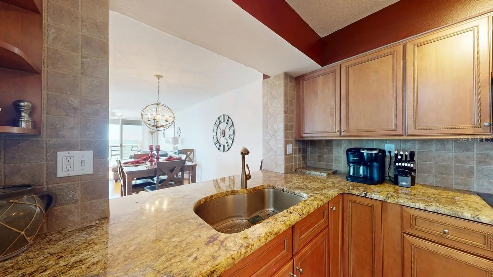6105 Bahia Del Mar Circle St Petersburg FL 33715