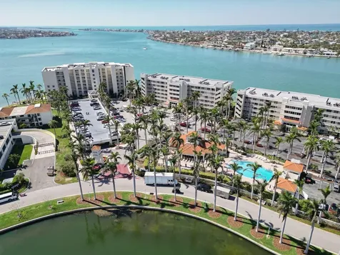 6105 Bahia Del Mar Circle St Petersburg FL 33715