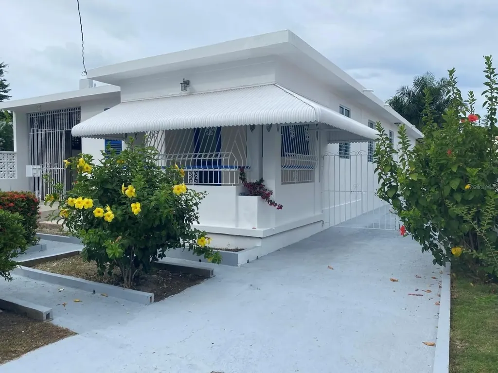 257 Avenue General Valero Pr 194 Fajardo PR 00738